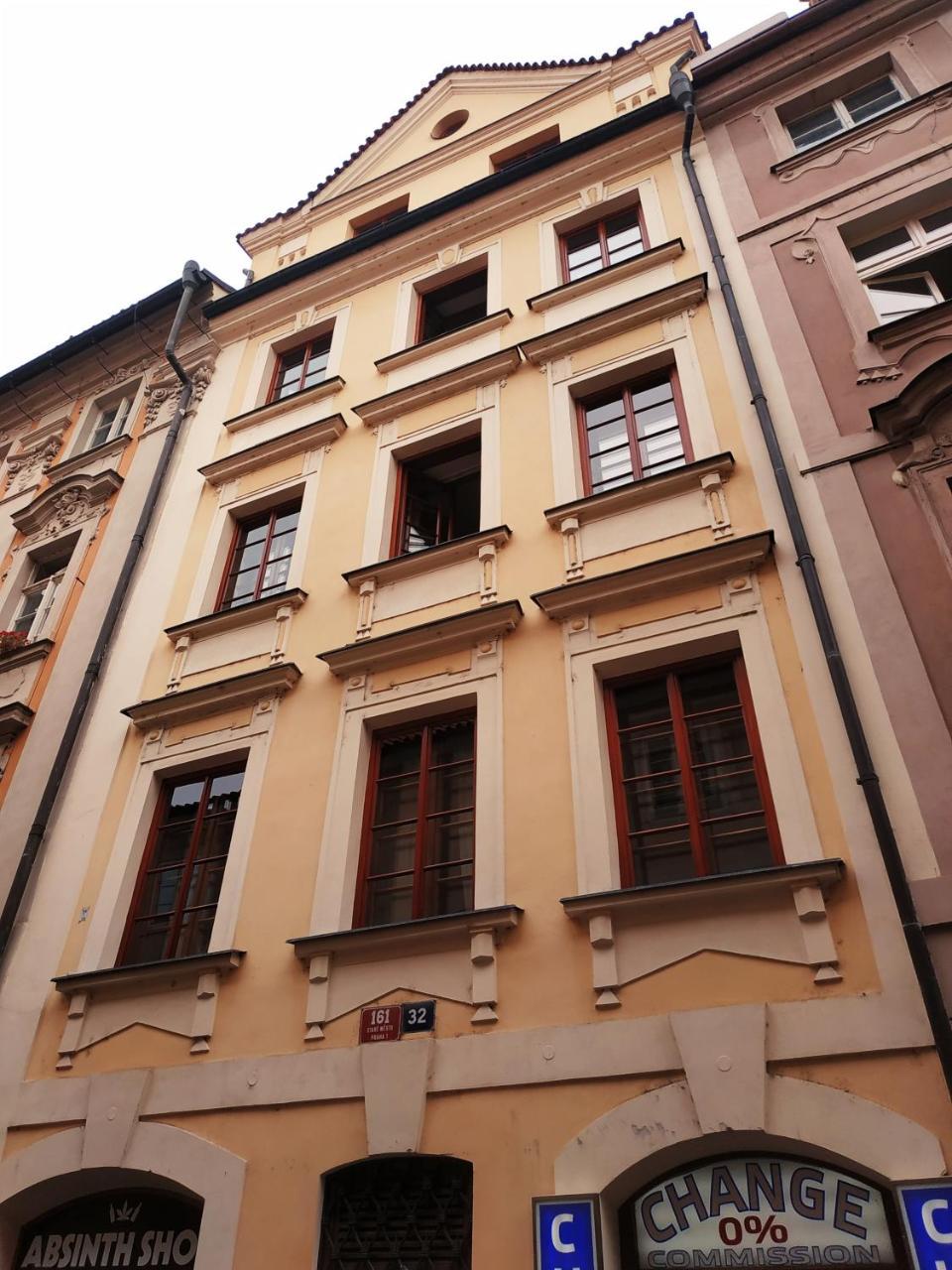 Historic Centre Apartments VIII Praag Buitenkant foto